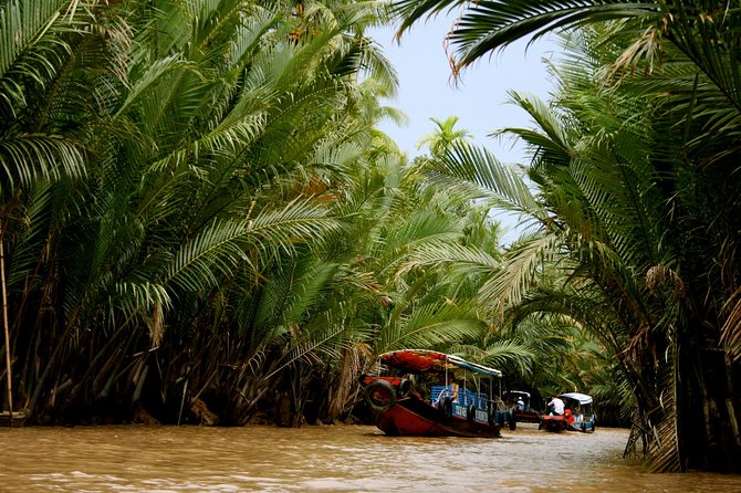 Cu chi Tunnel & Mekong Delta Full Day BBQ Lunch Lux Group 10 pax - Guided Tunnel Exploration: What You Learn Under Ground