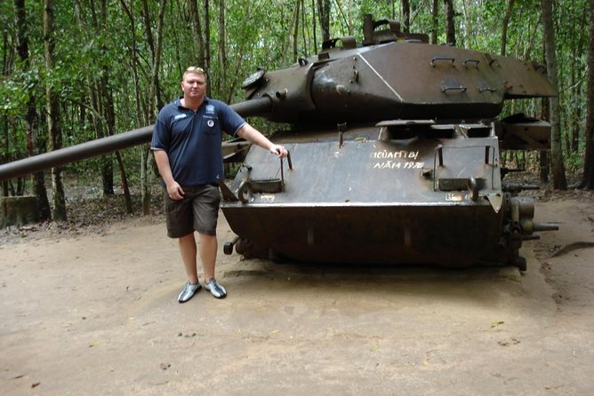 Cu Chi Tunnels and Cao Dai Temple private tour full day - The guide makes or breaks it—Luat and Viet’s impact