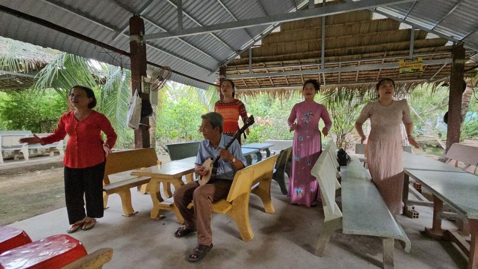 Cu Chi Tunnels and Mekong Delta Adventure 1 day - My Tho on the Mekong: cruise, sampan canals, and daily life