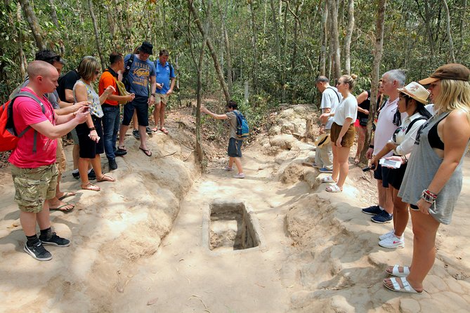 Cu Chi Tunnels and Mekong Delta Full Day Tour - Max 12 - Guides Make the Difference: What to Look for