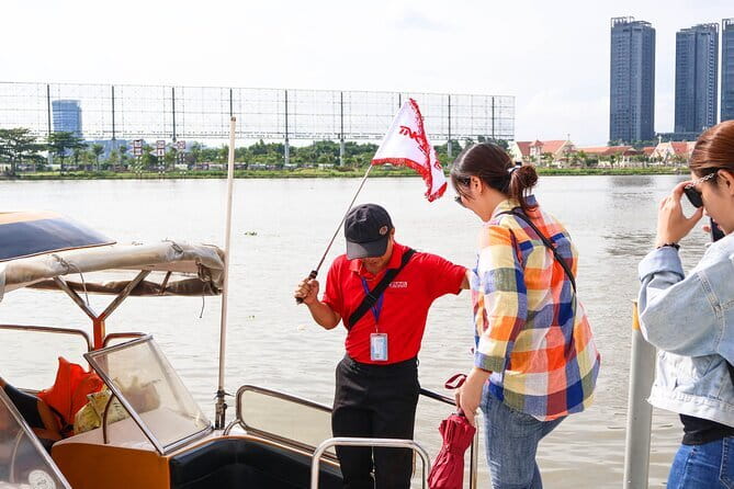 Cu Chi Tunnels Eco Boat Tour - What to Expect Underground: Tight Spaces, Tough Steps, and Mosquitoes