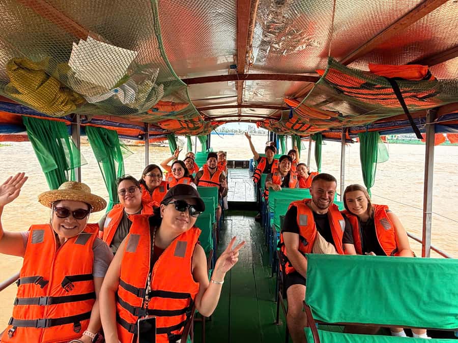 Cu Chi Tunnels & Mekong Delta Full-Day Tour from HCM City - From District 1 pickup to a full-day rhythm