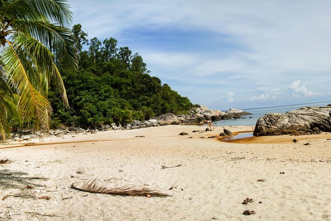 Cu Lao Cham Island Tour from Da Nang/ Hoi An - Huong Beach snorkeling and swimming: what to expect in the water