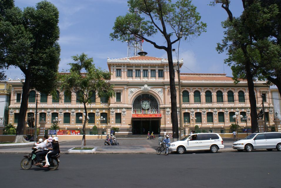 Customized Ho Chi Minh City Experience on Cyclo with Driver - Pho and Water: Small Inclusions That Make the Ride Feel Complete