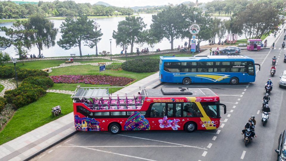 Da Lat: City Sightseeing Hop-On Hop-Off Bus Tour - Night Market strategy: eat first, then browse