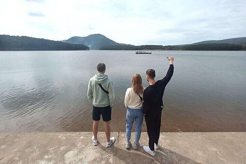 Da Lat Exploring Tour On Private Car - Linh An Temple and the Lady Buddha statue experience