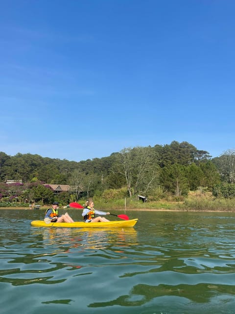 Da Lat: Tuyen Lam Lake Kayak or SUP Tour - Choose Your Timing: Sunrise Mist vs. Morning Calm vs. Sunset Romance