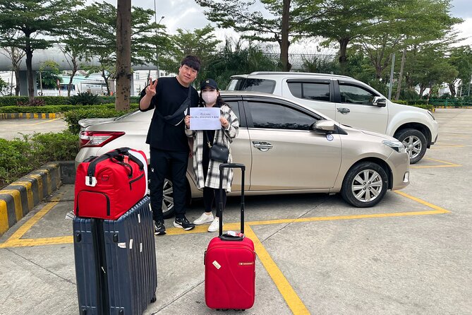 Da Nang airport to Hue By Private Car Transfer Via Hai Van Pass - Lang Co Beach in 10 minutes: Quick photos, not a beach day