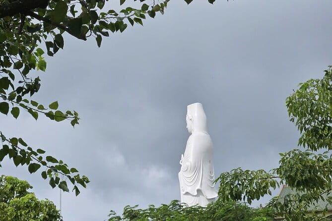 Da Nang City Sightseeing Private Tour With Funny Tour Guide - Getting picked up in Da Nang without the headache