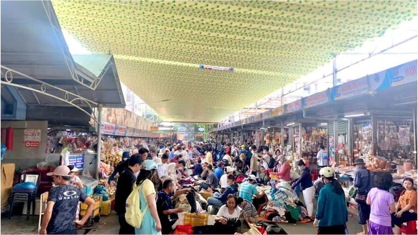 Da Nang Easy Rider Half-day city tour on motorbike - Monkey Mountain: Panoramas, Photo Time, and the Chance of Seeing Wildlife