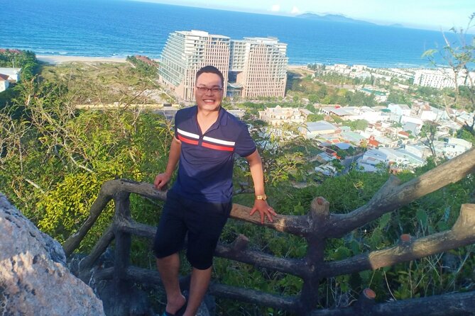 Da Nang Explore: Lady Buddha, Monkey Mountain & Am Phu Cave Tour - Marble Mountains: stone craft, viewpoints, and the step meter