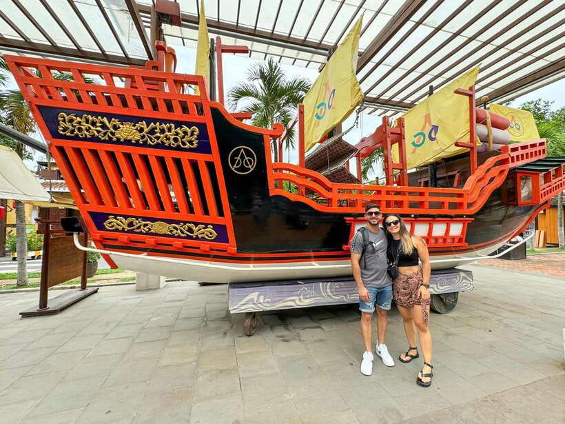 Da Nang: Full-day My Son Sanctuary And Hoi An Heritage Tour - Old houses and the Japanese Covered Bridge: the stops for photos and meaning