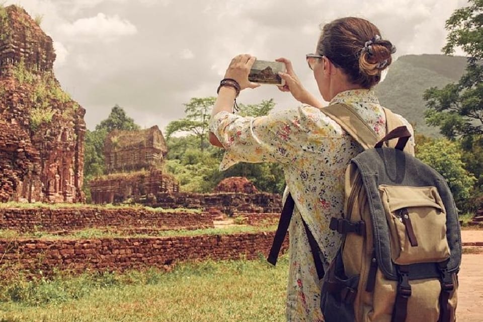 Da Nang/Hoi An: My Son Sanctuary and Marble Mountain Tour - Lunch stop: simple, local, and built into the route