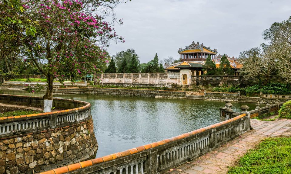 Da Nang: Hue Imperial City and Hai Van Pass Small Group Tour - Khai Dinh Tomb: The Palace-Like Grave That Sets Up Hue
