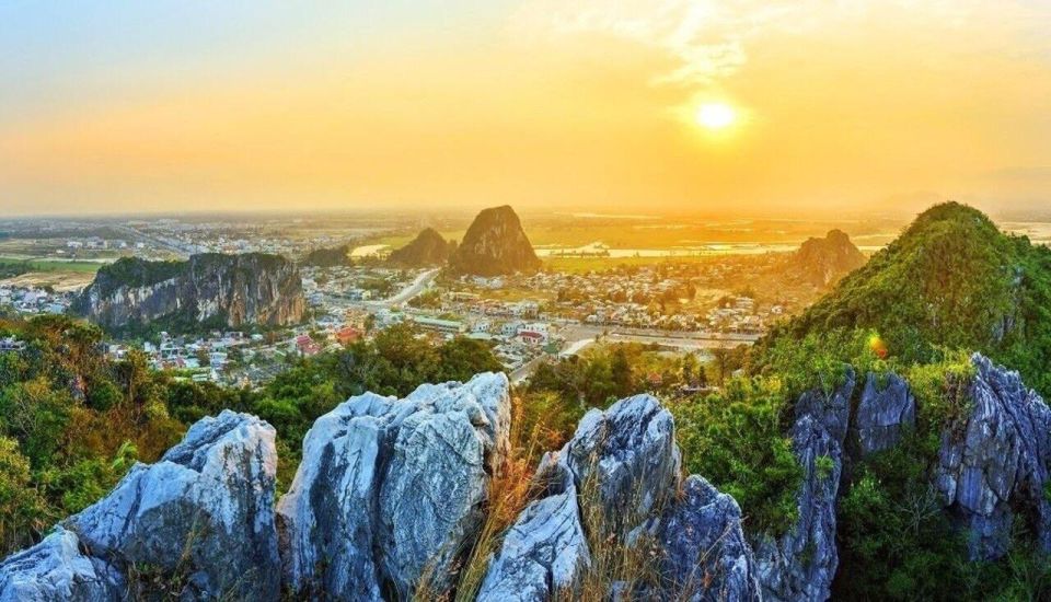 Da Nang : Lady Buddha - Marble Mountains - Am Phu Cave Tour - Getting Picked Up Smoothly: Van Comfort and Pickup Areas