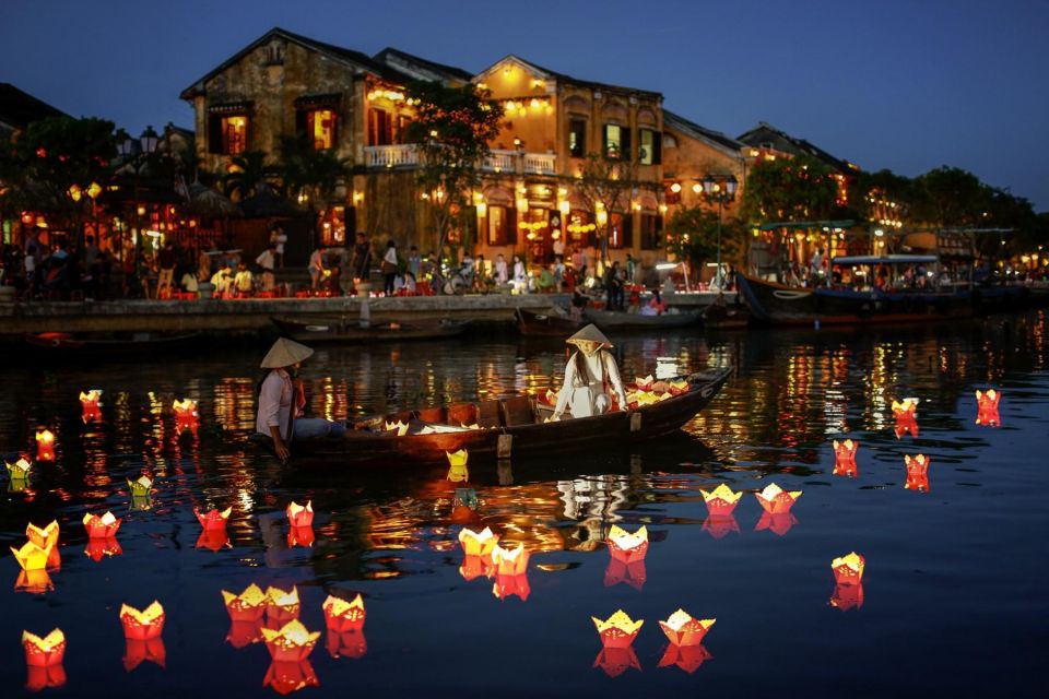 Da Nang: Lady Buddha, Marble Mountains, Hoi An Ancient Town - Arrival in Hoi An: Guided old-town core and key sights
