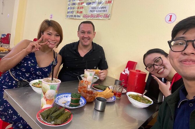 Da Nang Local Food Tour - Pickup and the scooter reality check (plus the walking option)