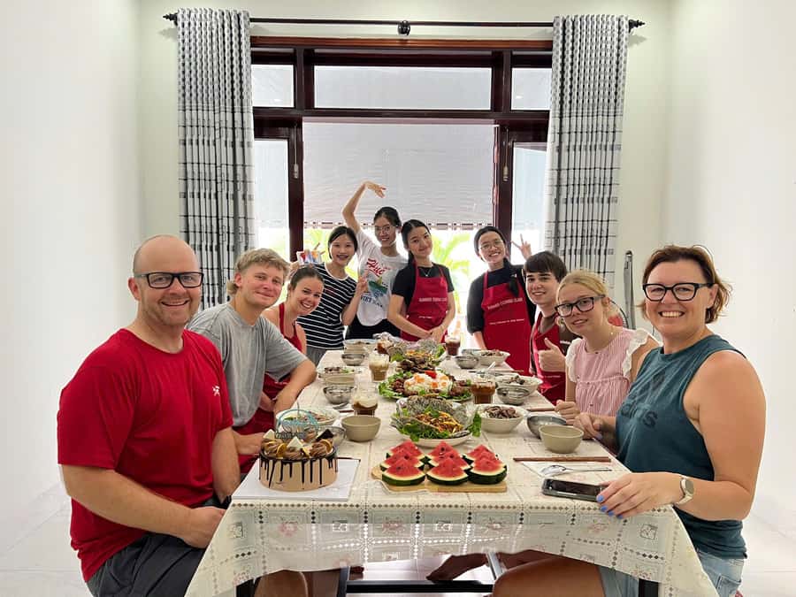 Da Nang: Making 5 Vietnamese dishes with Local Market Trip - The Local Market Trip: Picking Ingredients Like a Regular