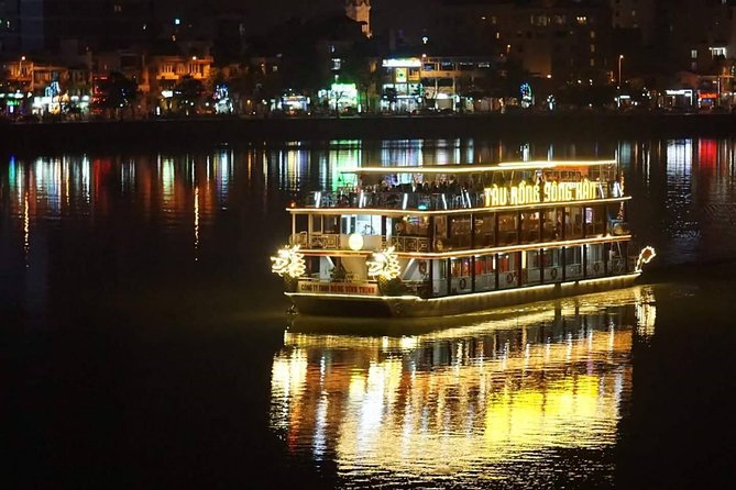 Da Nang Night Motorbike Tour & River Cruise Riding By Lady Rider - Food and Drinks: What’s Included, and Why It’s a Good Deal