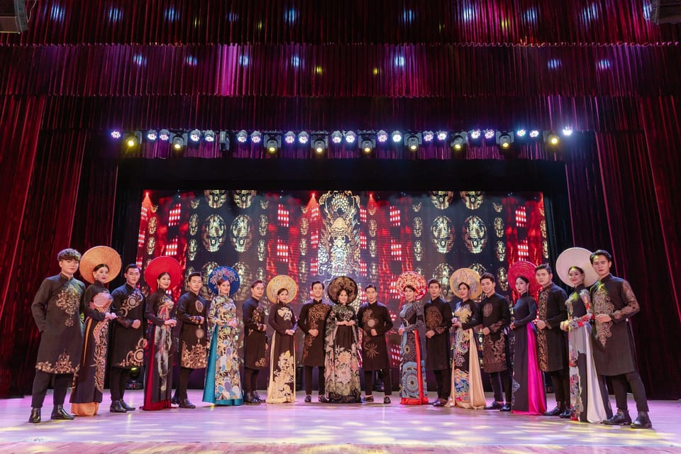 Da Nang "The Ao Dai" Show: Timeless Vietnamese Elegance - Weddings, Lotus Dance, and the White Ao Dai School Uniform