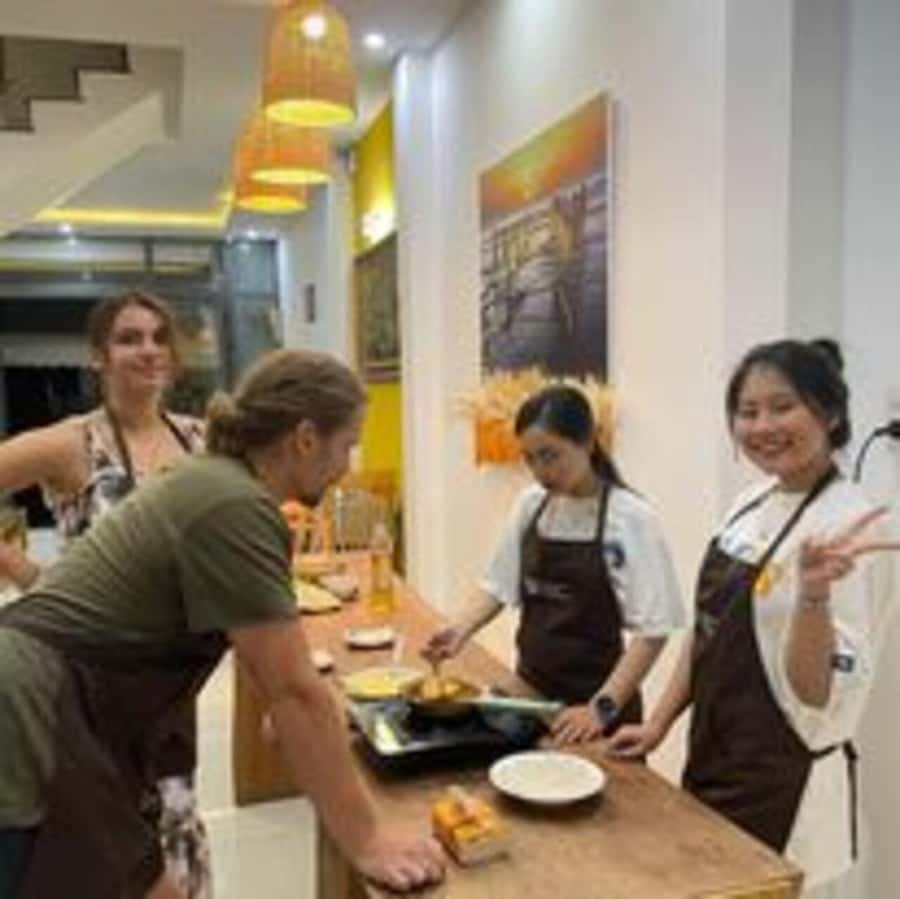 Da Nang: Traditional Cooking Class with meal in Local Family - Sitting down for the meal you cooked