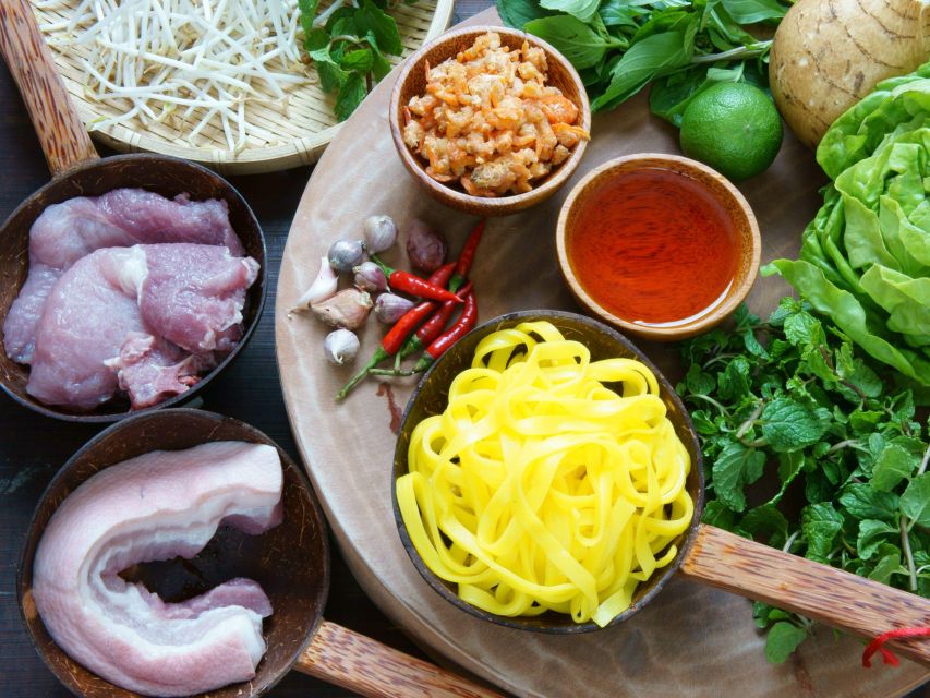 Dalat: Home Cooking Class with Central Market Tour - Why Ms Son-style guidance matters so much in this class