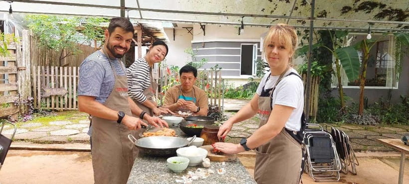 Dalat: Home Cooking Class with Central Market Tour - Who this Dalat cooking class suits best