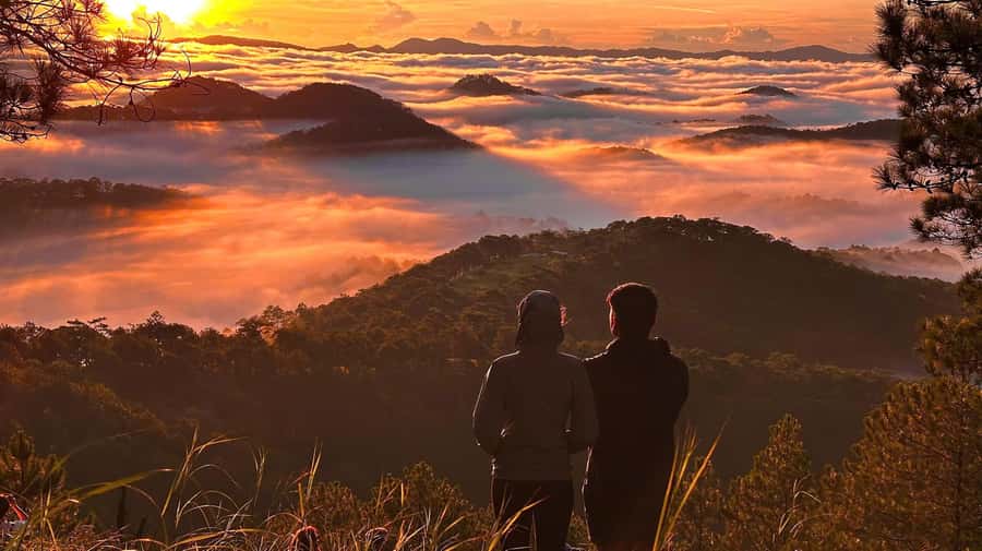Dalat: Sunrise Trekking and Cloud Hunting experience - The practical start: pickup radius, transport, and what “short” really means