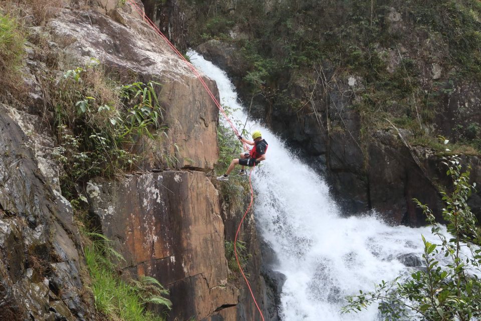 Dalat Vietnam Canyoning - Getting to Datanla: pickup, quick training, then straight into it
