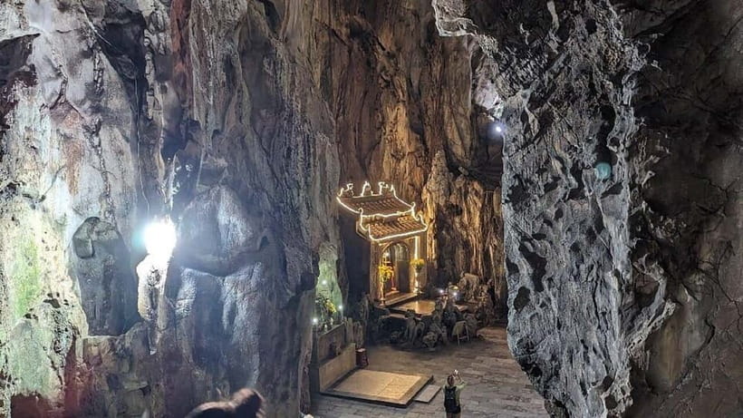 DaNang/HA: Lady Buddha, Marble Mountain & Am Phu Caves Tour - Dong Am Phu (Am Phu Cave): the cave section you should respect