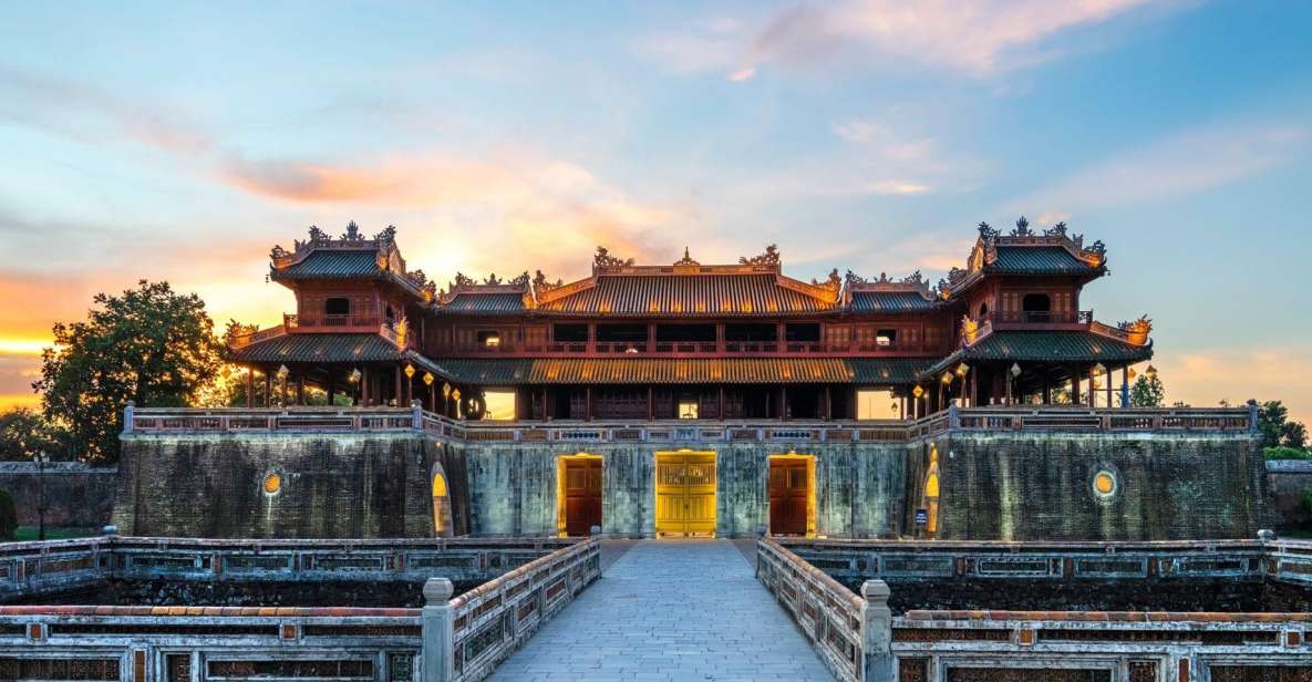 DaNang/Hoi An: Hue Citadel via Hai Van Pass Small Group Tour - Hai Van Pass: the best reason to start early