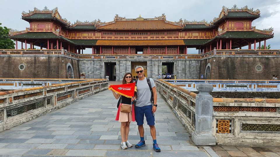 DaNang/Hoi An: Hue Citadel via Hai Van Pass Small Group Tour - Lunch in Hue: local dishes with a practical pace