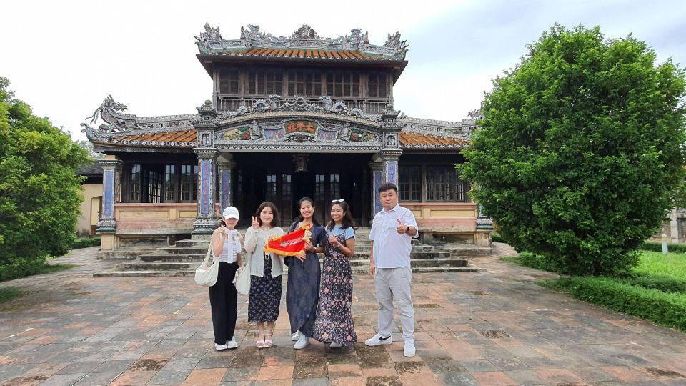 DaNang/Hoi An: Hue Citadel via Hai Van Pass Small Group Tour - Thien Mu Pagoda: calm architecture and an active monastery