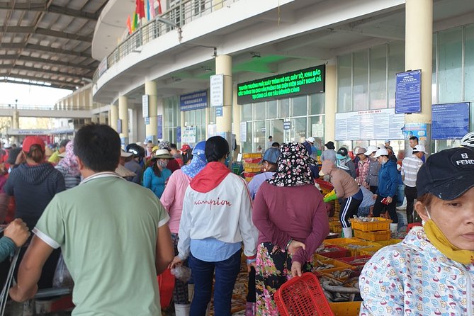 Danang Walking Food Tour - Five Stops That Actually Mean Something: From Classic Bánh Xèo to Sweet Finish