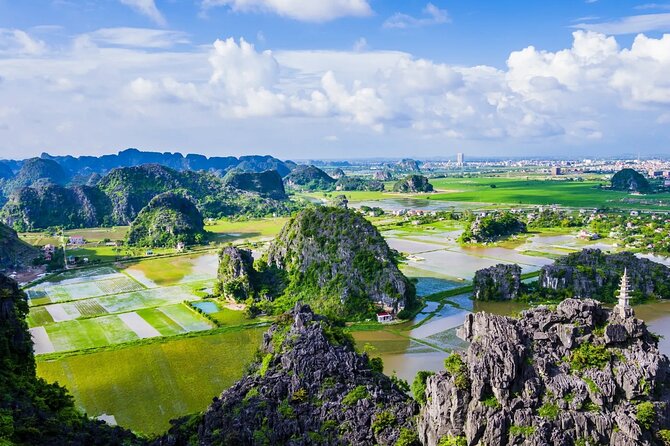 Day Trip from Hanoi to Ninh Binh Hoa Lu, Trang An, and Mua Cave - Ninh Binh in one day: why this route is a crowd-pleaser