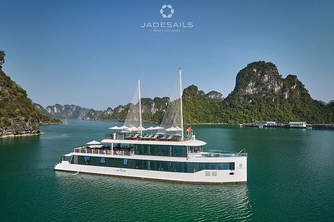 Day Trip - Luxury Experience in Ha Long Bay by Saquila Yacht - Price and what $43.52 gets you on this kind of boat