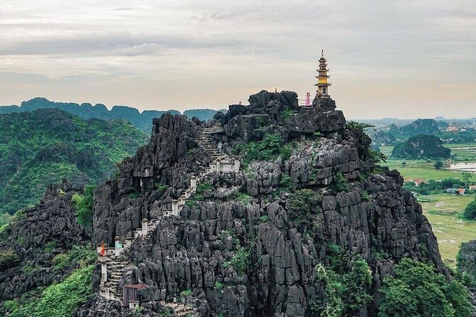 Dcar Day-Tour: Hoa Lu & Trang An & Mua Cave - Trang An Complex: the bamboo boat trip that gives you the views