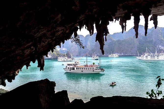 DELUXE Halong Bay Day Tour From Hanoi, Daily Operated 2024 - 2025 - Luxury/Jadesails cruise: Lan Ha Bay areas and a quieter-feeling route