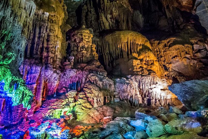DELUXE SMALL Group : PHONG NHA CAVE And PARADISE CAVE Full Day Guided Tour - Small-group promise: guide attention vs. real-world group sizes