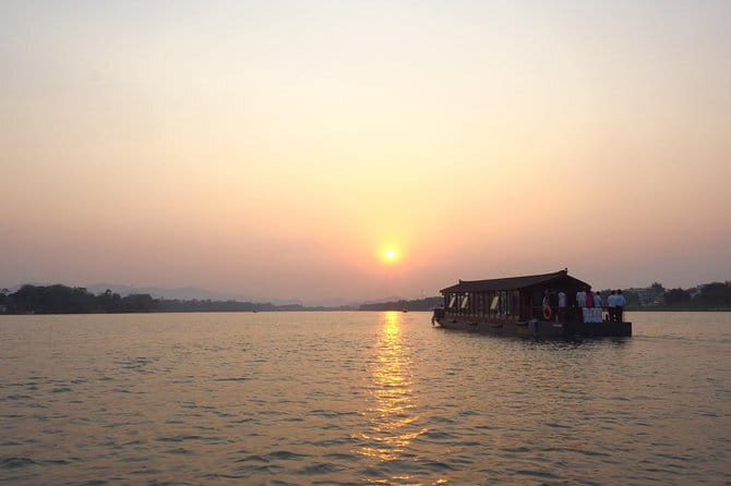Dinner Cruise & Music Folk Song on the Perfume River in Hue - Lantern Releasing Ceremony: A Wish Down the Perfume River