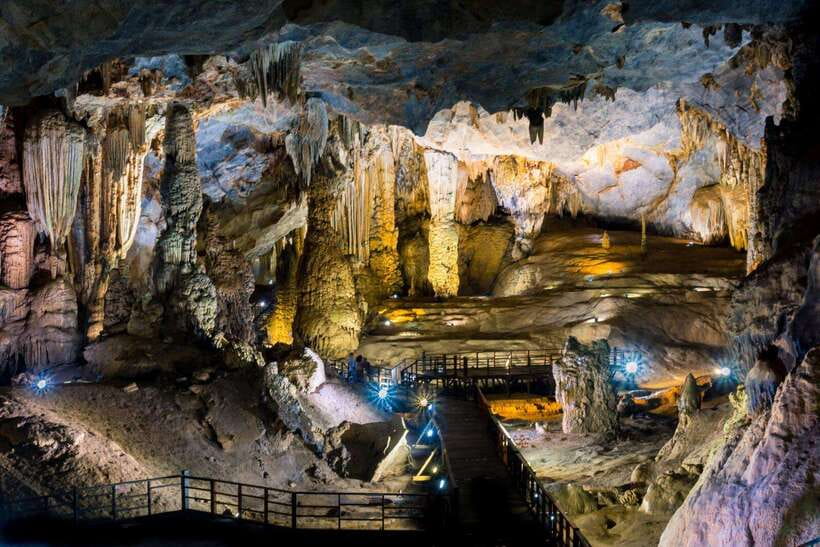 Dong Hoi/Phong Nha: Paradise Cave - Phong Nha Cave Tour - Your guide matters: the English explanations that turn sights into context