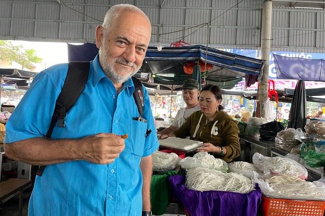 Dong Hoi Sightseeing and Street Food Bike Tour - Getting oriented in Dong Hoi with a 1:00 pm bike loop