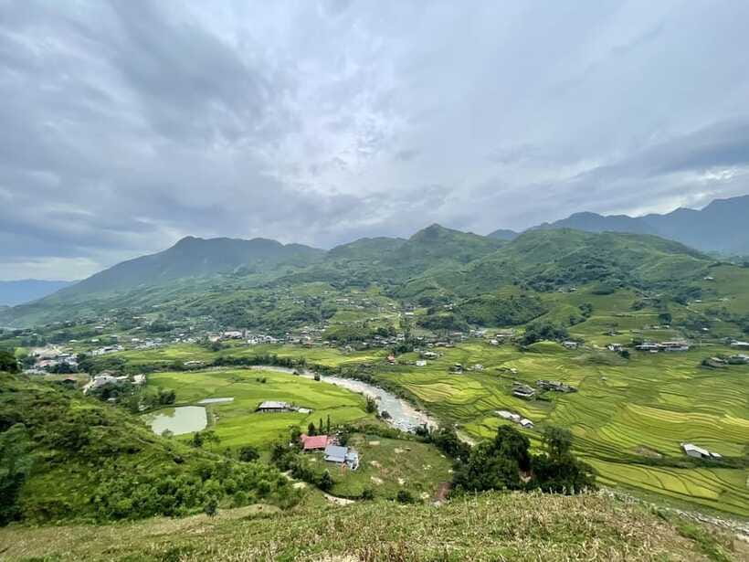 Easy Trek in Sapa mountain : Y Linh Ho - Lao Chai - Ta Van - Lao Chai (Black Hmong) and Ta Van (Giay): Learning Differences the Way It Should Be