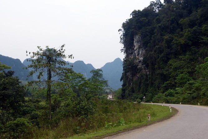 Elephant cave and Mada valley Jungle trek - 1Day - How hard is it really? 9km trekking plus cave water time