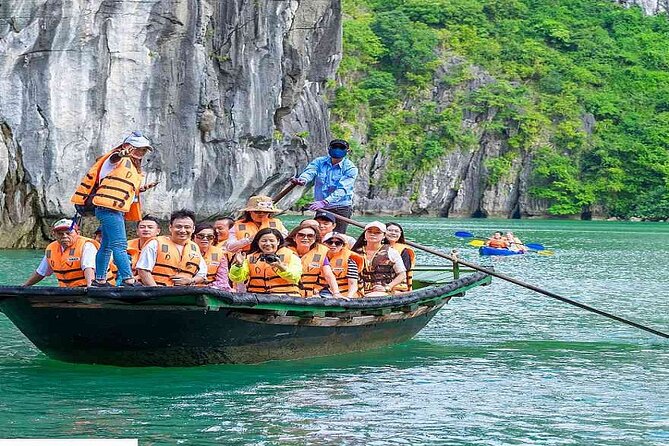 Era Cruise Halong Bay 2Days 1Night on 5 Star Cruise - Meals on board: seafood lunch, breakfast basics, and vegetarian reality