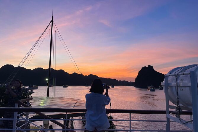 Erina Cruise Lan Ha Bay Halong Bay 3 days 2 nights depart from Hanoi Old Quarter - Day 2: Viet Hai Village cycling plus hidden-island kayaking near Three Peaches