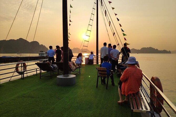 Excursion to Ha Long Bay with Titop Island and kayaking in Luon Cave - Food and On-Board Extras: Lunch Plus Sunset Party Snacks
