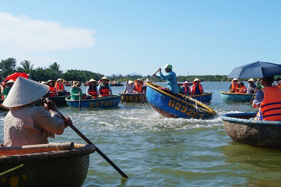 Experience Bamboo Basket Boat on Coconut village w Locals - Fishing net throwing and crab catching: the hands-on moments