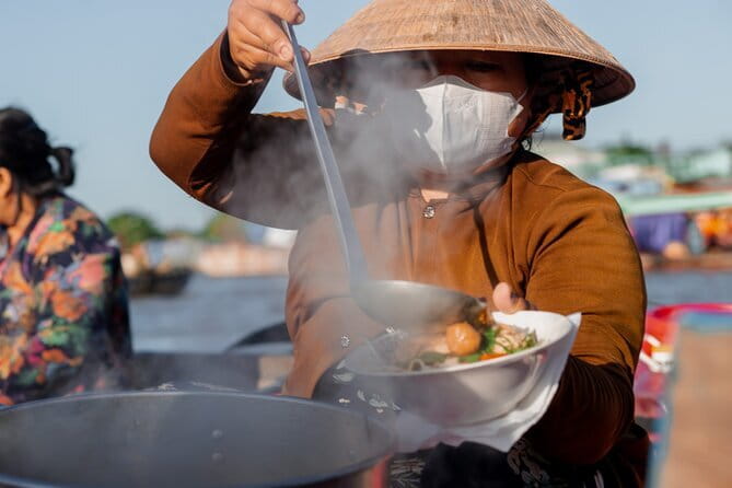 Explore Floating Market with Local People - Small canals by sampan: calm water after the big-market energy