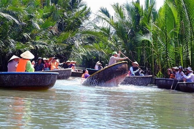 Explore Hoi An Ancient Town and Coconut Village with Dinner - Cam Thanh Coconut Village: basket boats, fisherman life, and the race